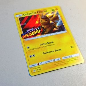 Detective Pikachu Pokemon card